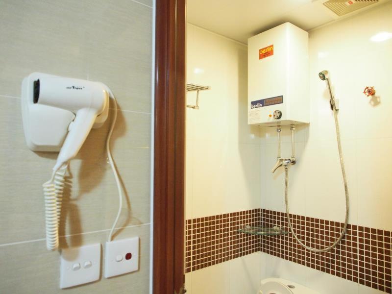 Hostel 16 Paris Guest House Block E Reception 10Th Floor Hong Kong Exterior foto