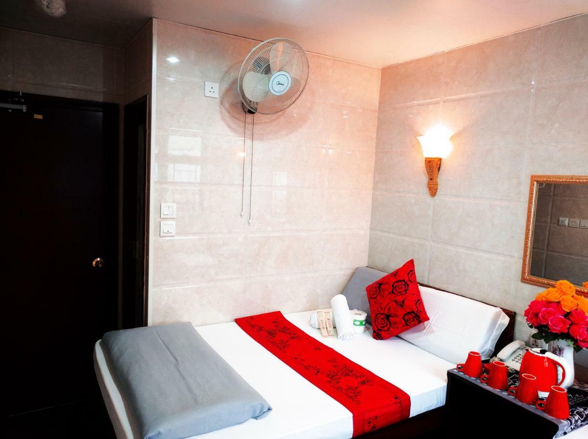 Hostel 16 Paris Guest House Block E Reception 10Th Floor Hong Kong Exterior foto