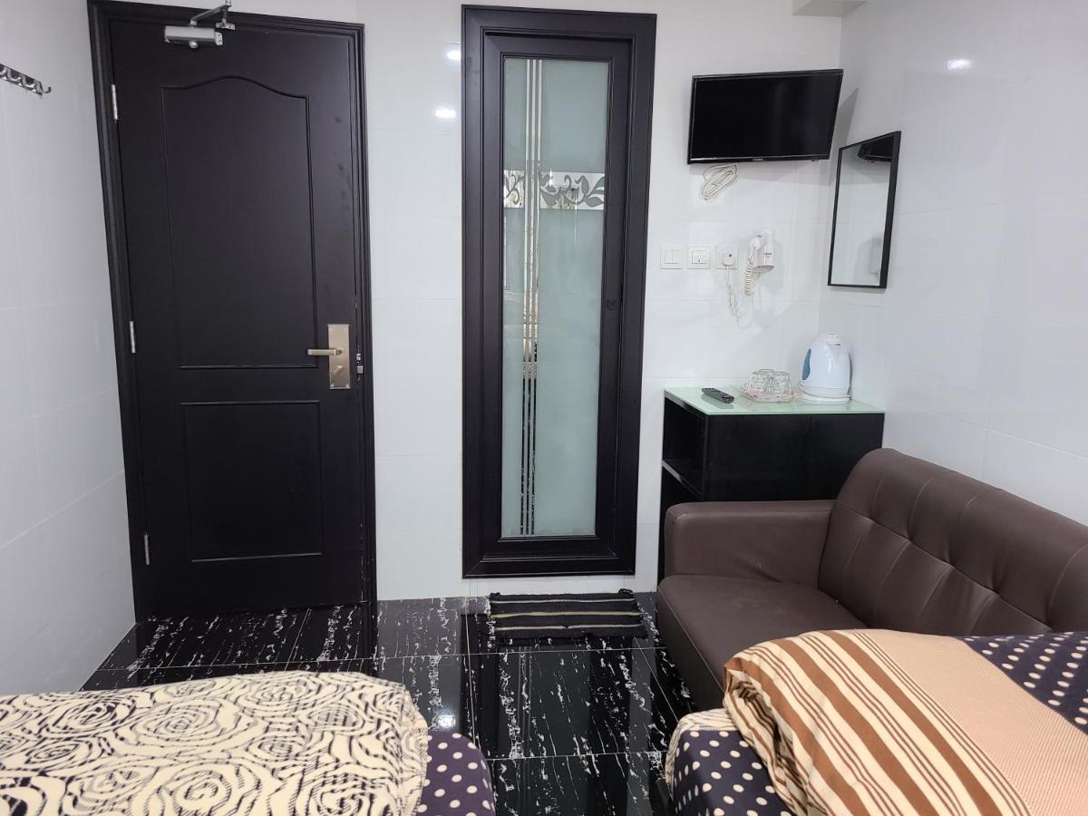 Hostel 16 Paris Guest House Block E Reception 10Th Floor Hong Kong Exterior foto